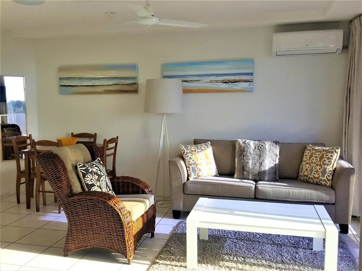Mooloolaba Beachfront Apartment In Sandcastles 0*,  Australie